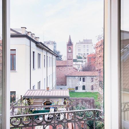 Amazing Flat Near Duomo & Colonne Di San Lorenzo By Easylife Milan Bagian luar foto