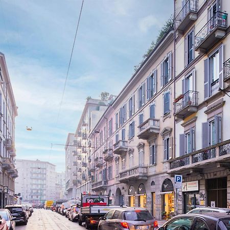 Amazing Flat Near Duomo & Colonne Di San Lorenzo By Easylife Milan Bagian luar foto